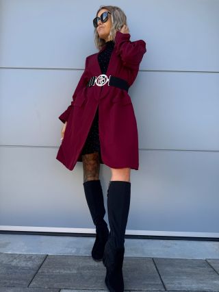 ✨ Podzimní must-have ✨ Naše dámské prodloužené sako je přesně ten kousek, který Ti nesmí chybět v šatníku. 🤍 ✔️ Bez...